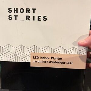Short Stories LED Indoor Planter